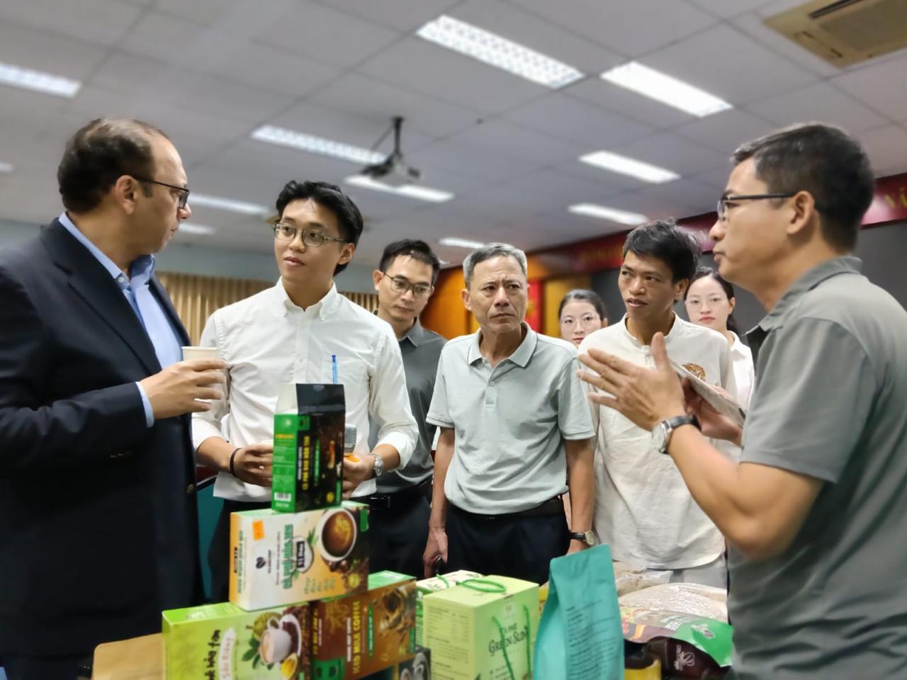 Vietnam Trade Promotion Industry visit — photo 10