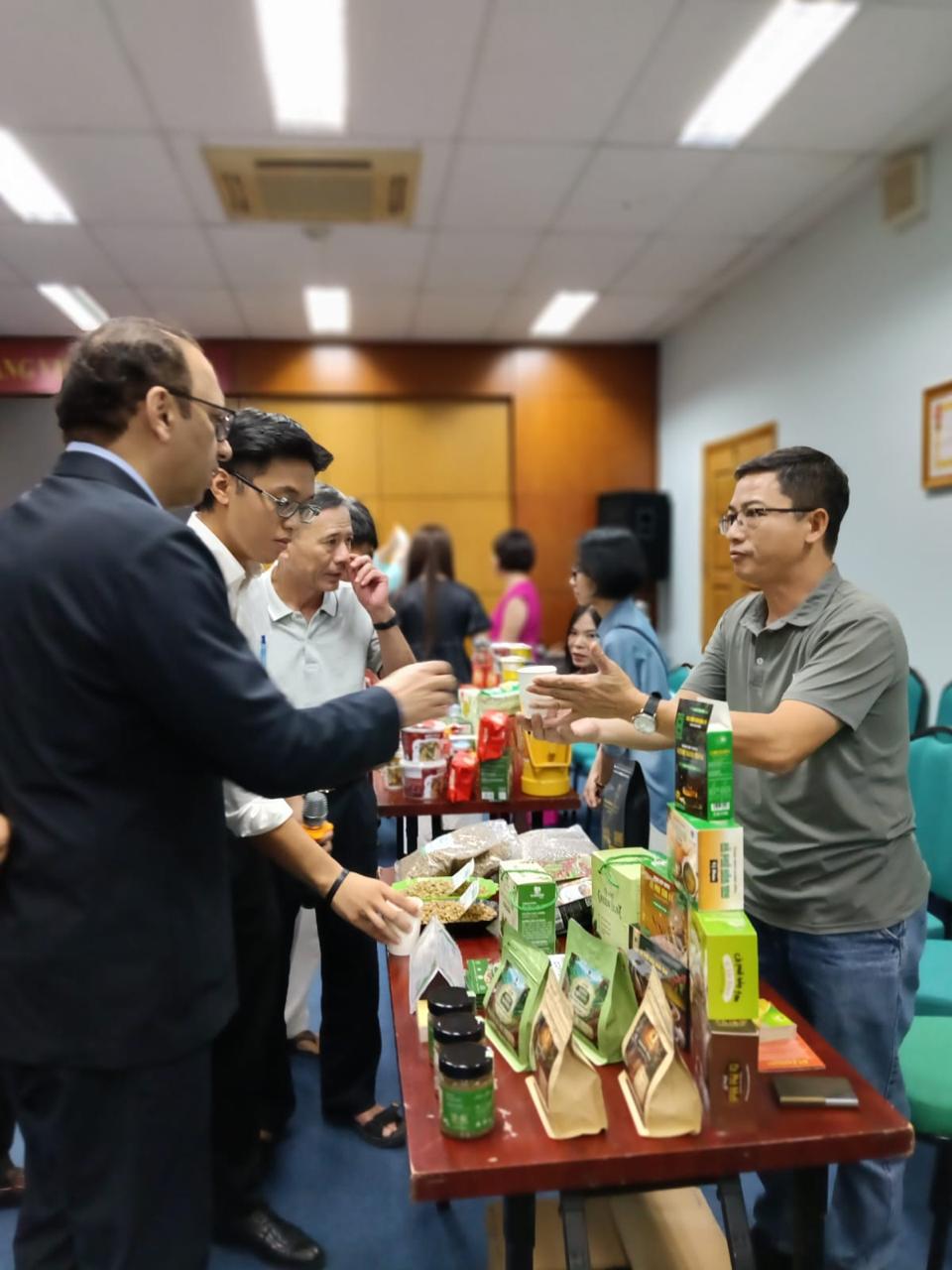 Vietnam Trade Promotion Industry visit — photo 15