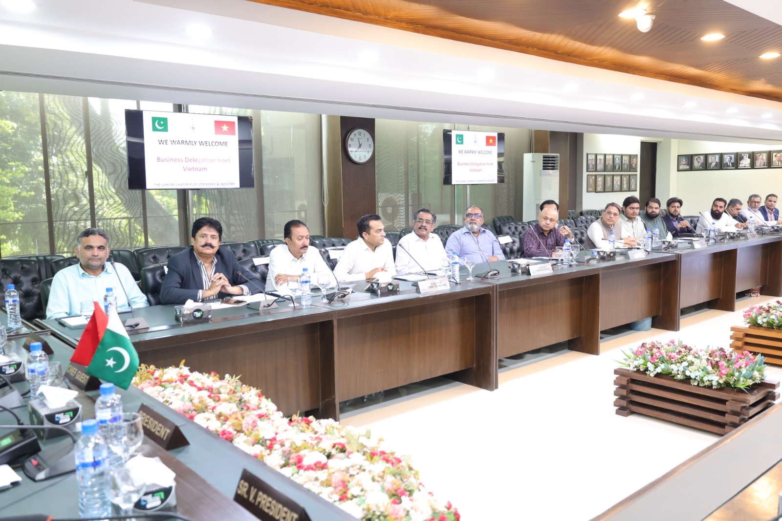 Vietnam Pakistan Business Hub delegation and business activities — photograph 14