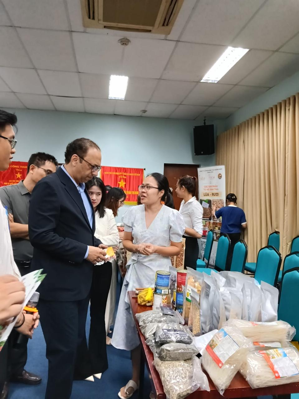 Vietnam Trade Promotion Industry visit — photo 5