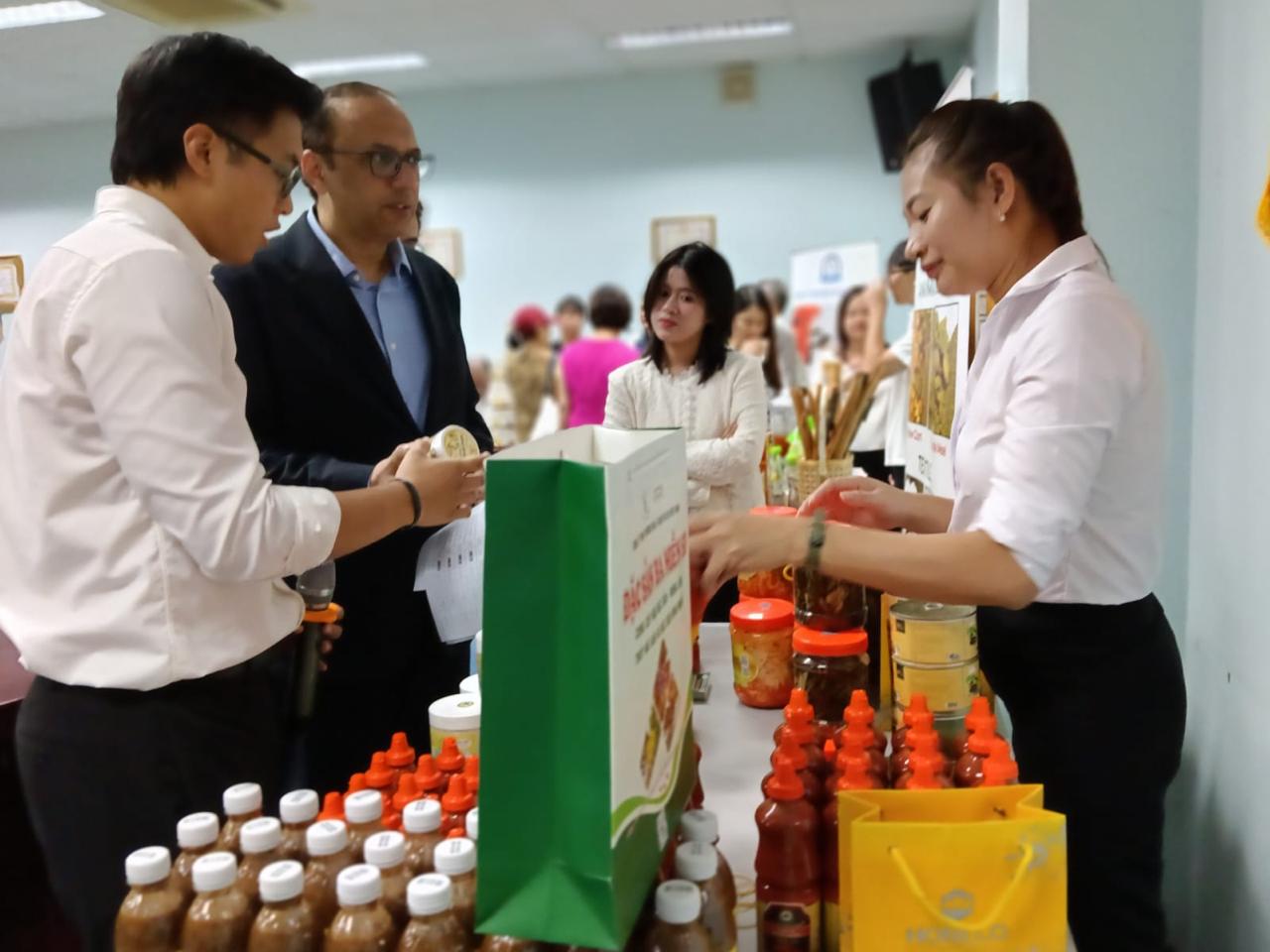 Vietnam Trade Promotion Industry visit — photo 9