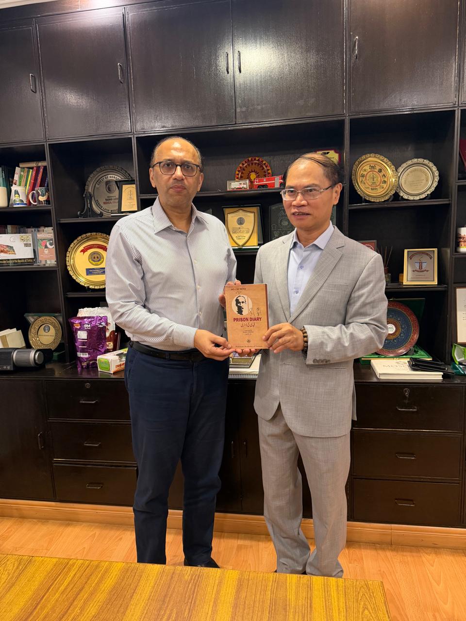 Vietnam Pakistan Business Hub delegation and business activities — photograph 3